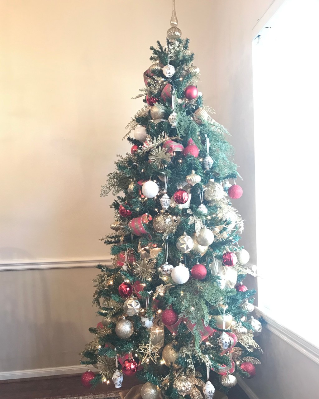 Dining Room Christmas&nbsp;Decor